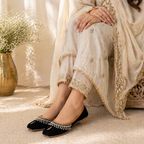 Black embellished Punjabi juttis by Desi Step London