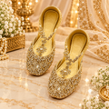 Royal Gold Crystal Pendant Punjabi Juttis – Luxury Bridal & Occasion Flats